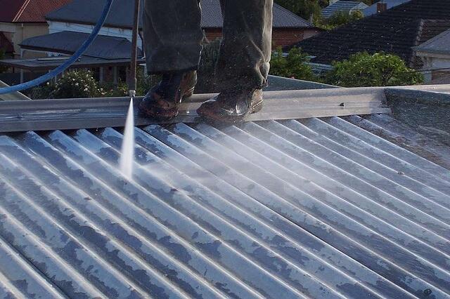 Metal-Roofing-Clean