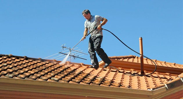 Roof-Cleaning-Brisbane-1