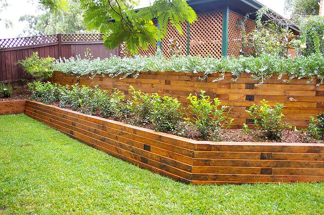 landscaping-retaining-wall-construction